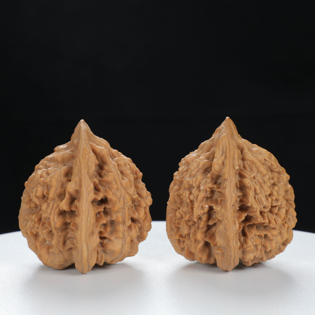 "Large Mandarin Hat" Traditional entry level Wenwan Walnuts Pair | Size:43L*39W*45H | UPI:UR-00124