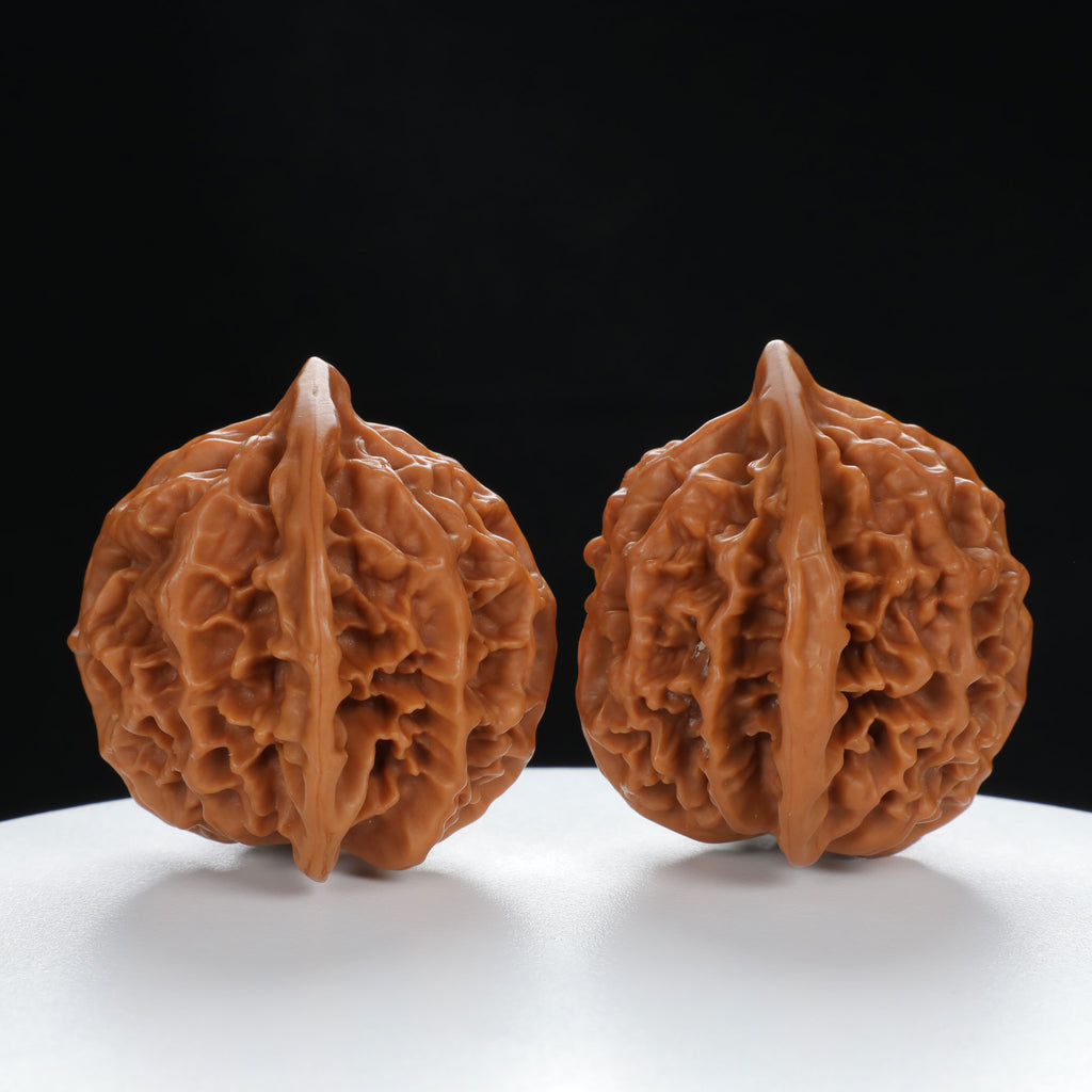 “Qilin Scale Pattern” Qilin Official's Cap Wenwan Walnuts Pair | Size:45L*44W*47H | UPI:UR-00131