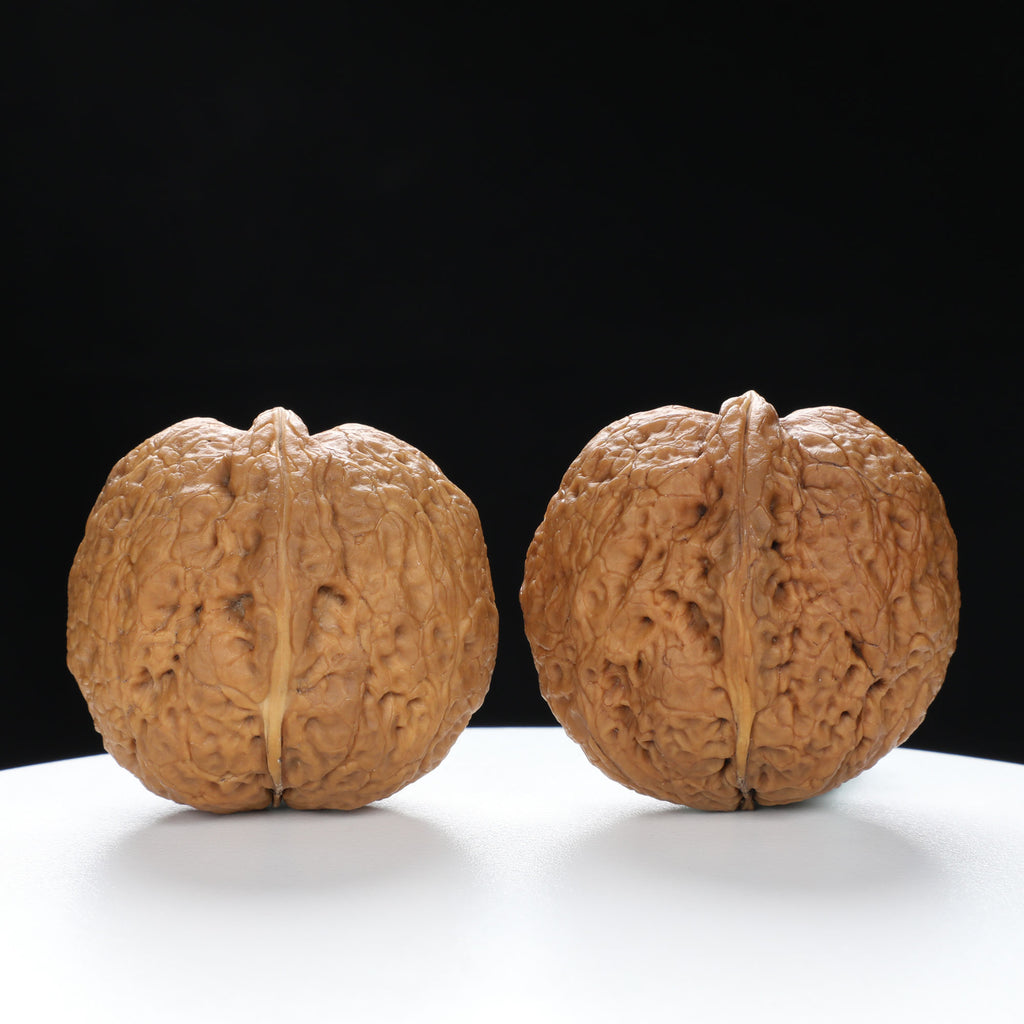 “Fortune Ingot” Flat Ingot Toad-Belly Yunnan Iron Wenwan Walnuts Pair | Size:32L*40W*38H | UPI:UR-00143