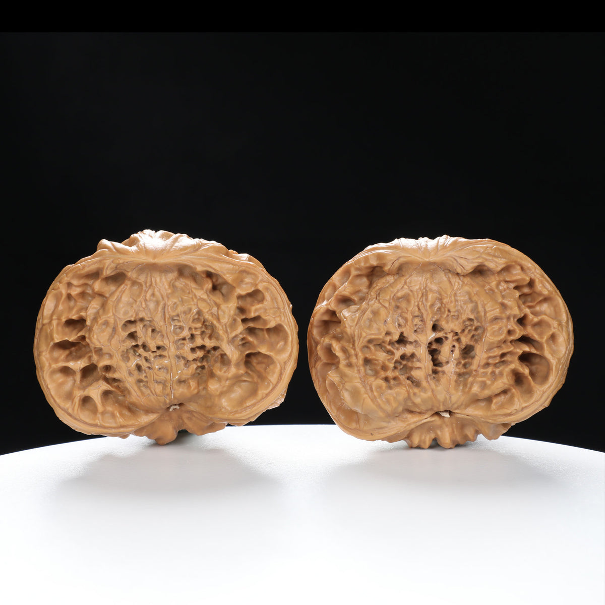"Snake Head" Collector's Rare Large Size Cobra Snake Head Treasure Basin Hand-Matched Wenwan Walnuts Pair | Size:51L*30W*36H | UPI:UR-00141