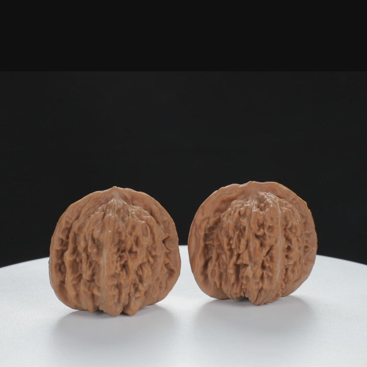 "Si Zuo Lou" Collector's entry level Wenwan Walnuts Pair | Size:41L*37W*37H | UPI:UR-00039