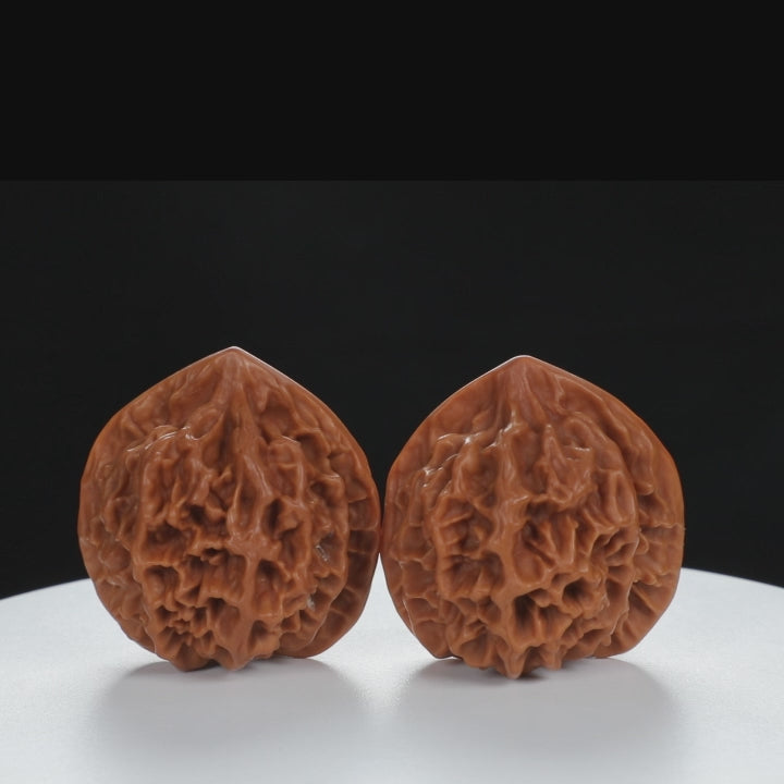 “Qilin Scale Pattern” Qilin Official's Cap Wenwan Walnuts Pair | Size:45L*44W*47H | UPI:UR-00131