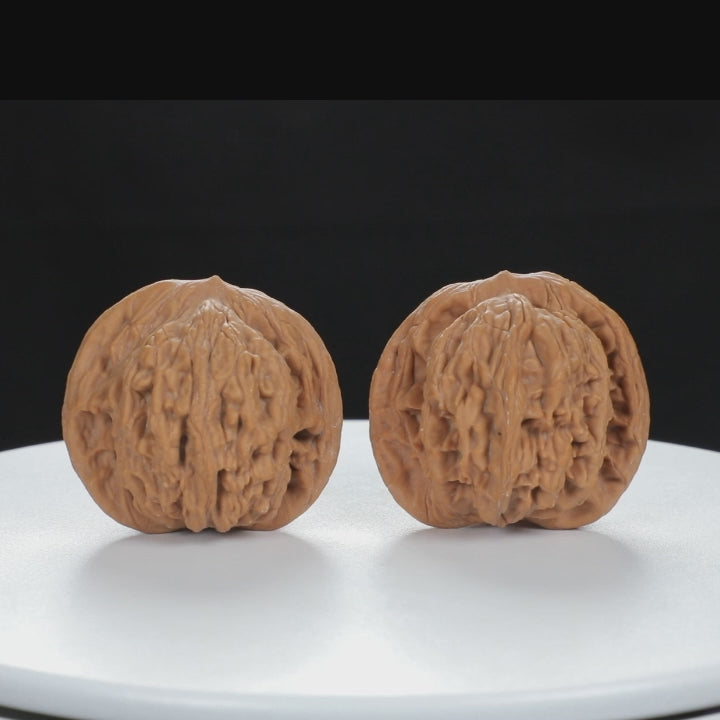 "Si Zuo Lou" Heritage entry level Wenwan Walnuts Pair | Size:41L*39W*38H | UPI:UR-00125